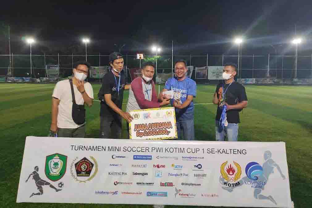 Wujud Sinergitas PT RMU dan PWI di Turnamen Mini Soccer PWI Kotim Cup 2021