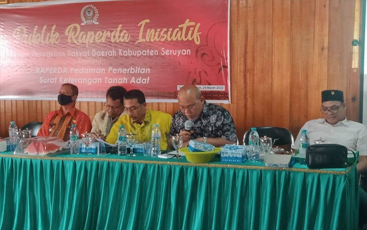 Tim Bapemperda DPRD Seruyan Gelar Uji Publik Raperda Inisiatif di Seruyan Tengah
