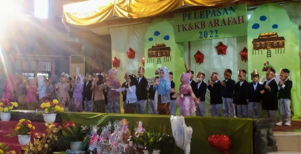Pelepasan Murid TK Arafah Berlangsung Penuh Kebahagiaan
