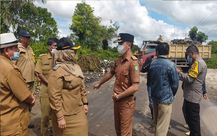 Irawati Tekankan Kasus Tumpukan Sampah Seperti di Pelita Barat Tidak Terulang