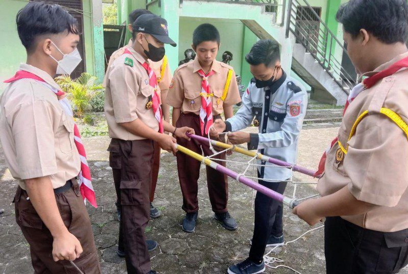 SMK PGRI Sampit Aktifkan Lagi Kegiatan Pramuka