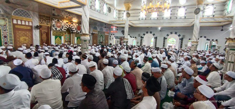 Ribuan Jemaah Hadiri Haul Akbar Pendiri Ponpes Darul Amin Sampit