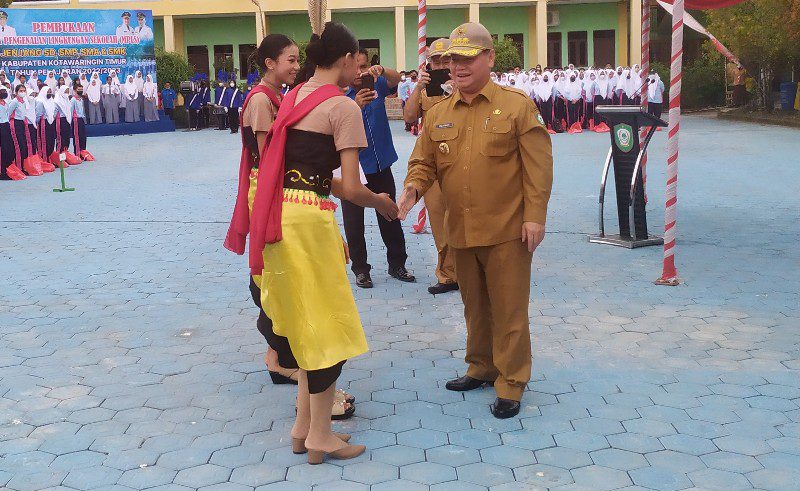 Halikinnor Apresiasi Pelajar Peduli Kebudayaan Daerah