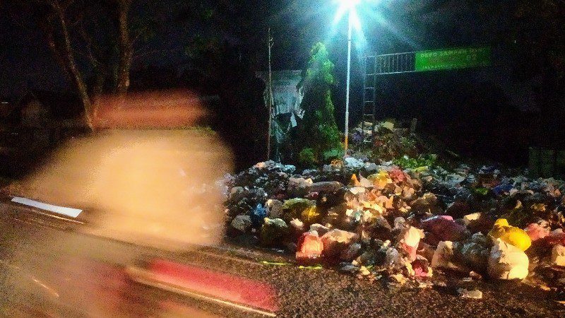 Sampah Meluber Terulang Lagi di Sejumlah Depo di Sampit