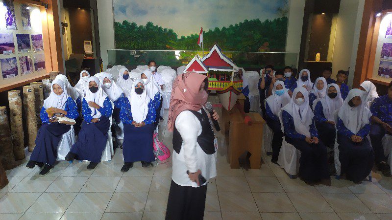 Disbudpar Kotim Berikan Pendidikan Wisata Museum bagi Pelajar