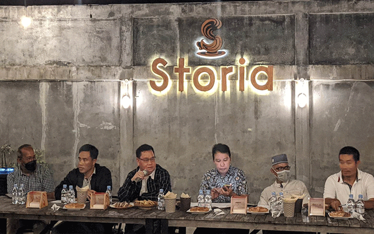 BREAKING NEWS: Malam Ini Halikin Jumpa Pers Janji Evaluasi Tenaga Kontrak Tidak Lulus Seleksi