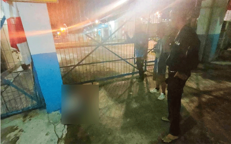Ditemukan Jasad Pria di Samping Polsek KPM