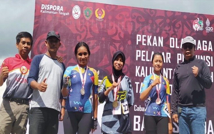 Pelajar SMAN 3 Sampit Juara Atletik di Popprov Kalteng