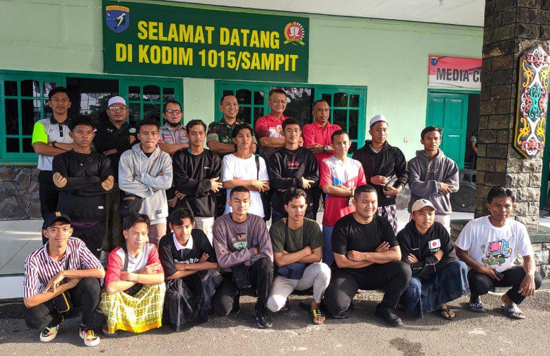 Tim Pondok Pesantren Darul Amin Sampit Diberangkatkan ke Palangka Raya Mengikuti Liga Santri KSAD
