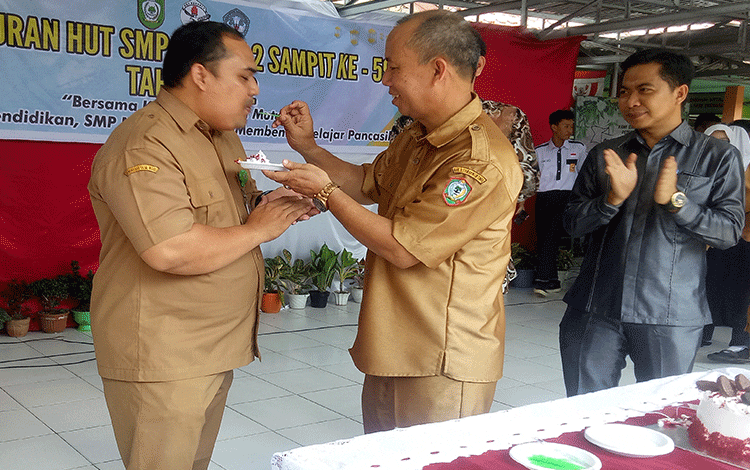 Guru itu Tugasnya Mendidik Bukan Mengajar