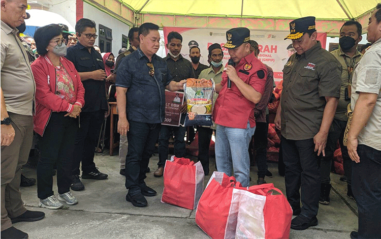 Gubernur juga Bantu Sembako untuk Korban Banjir Kotim