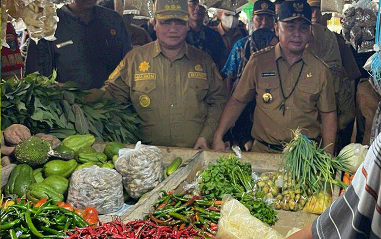 Gubernur Kalteng, Bupati Kotim dan Wabup Seruyan Tinjau Pasar Simpang Sebabi