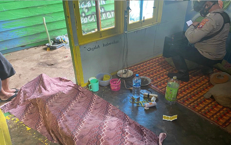 Sedang Tidur Berdua, Setelah Dibangunkan Ternyata Pria ini Sudah Meninggal