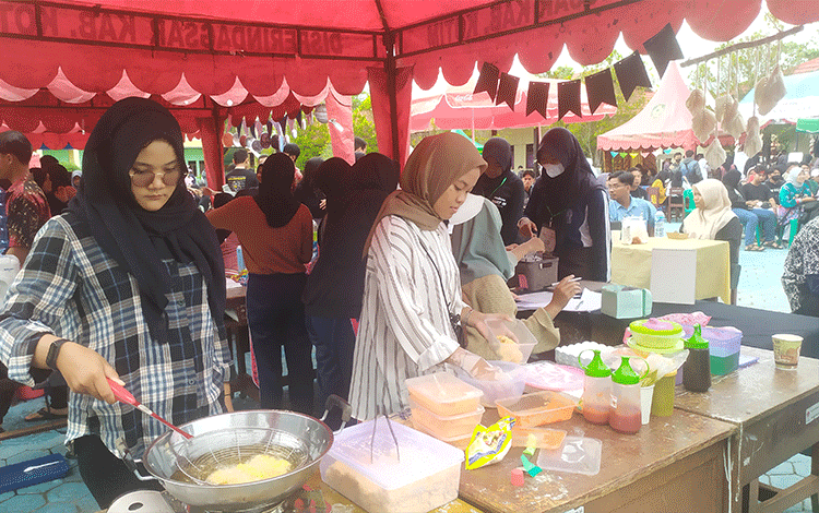 Jadi Sekolah Penggerak dan Sekolah Adiwiyata, SMAN 2 Sampit Adakan Bazar Usaha