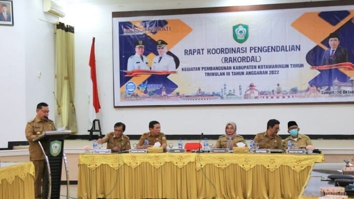 Bupati Kabupaten Kotim Halikinnor saat membuka Rakordaldi Bapelitbangda Senin 10 Oktober 2022