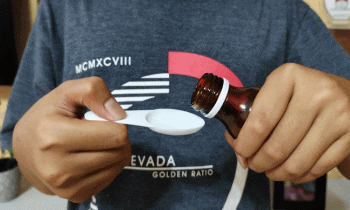ILUSTRASI Obat sirup 2
