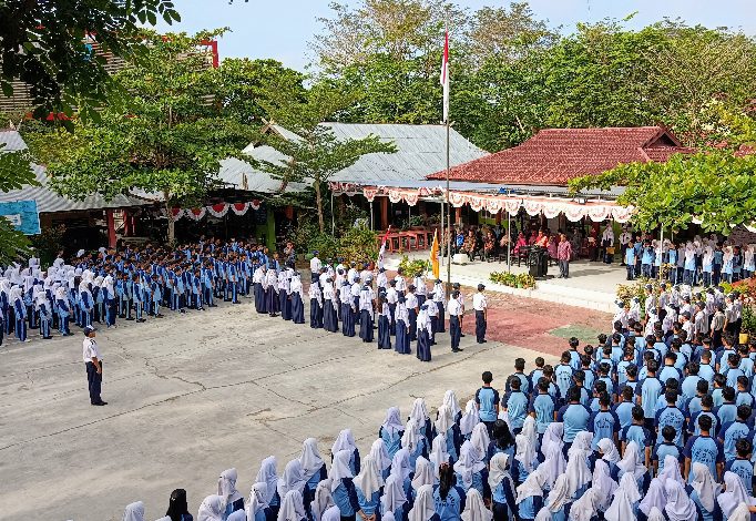 SMPN 2 Sampit Melantik Pengurus OSIS Periode 2022 – 2023