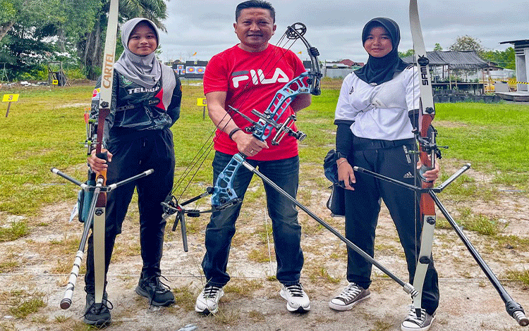Pelajar Sampit Sumbang Dua Medali Untuk Kalteng di Kejurnas Panahan