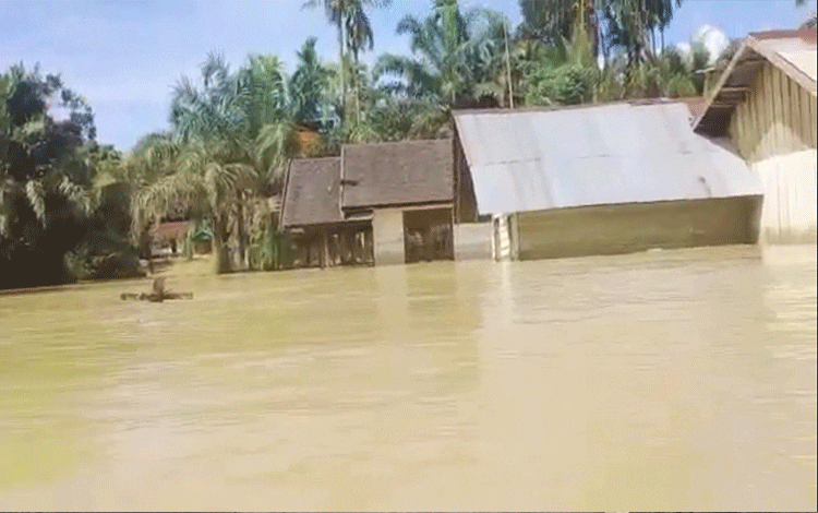 Terdampak Banjir, Sejumlah SD Terapkan Belajar dari Rumah