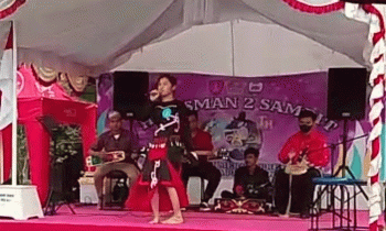 Lomba seni karungut di SMAN 2 Sampit Selasa 25 Oktober 2022.