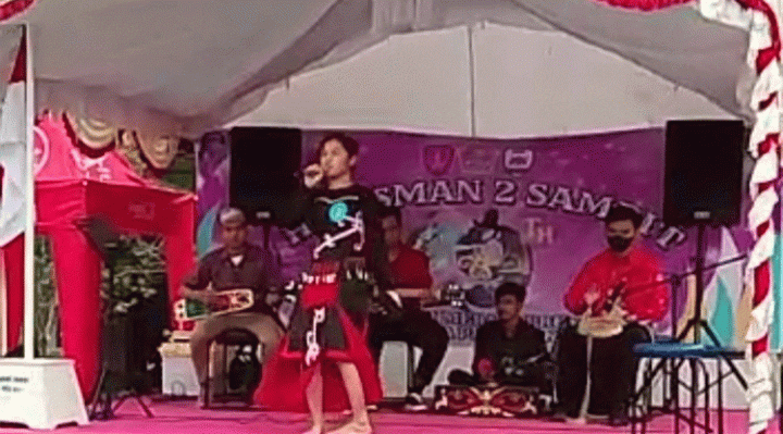 Lomba seni karungut di SMAN 2 Sampit Selasa 25 Oktober 2022.