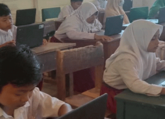 Pelaksanaan ANBK 2022 tingkat SD di Kotim. FOTO RISKI SETIADI