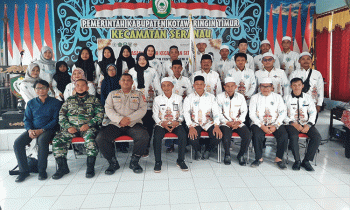 Sesi foto bersama 52 kafilah Kecamatan Seranau yang dilepas untuk mengikuti ajang MTQ Kotim Jumat 28 Oktober 2022.