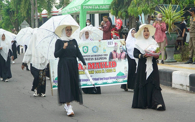 Rinie Apresiasi Pawai Taaruf