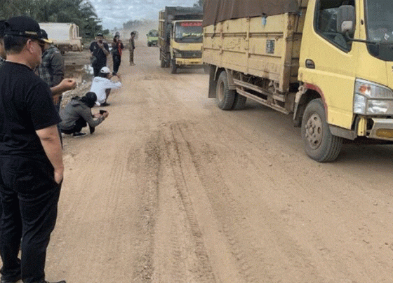 Jalan lingkar selatan Sampit