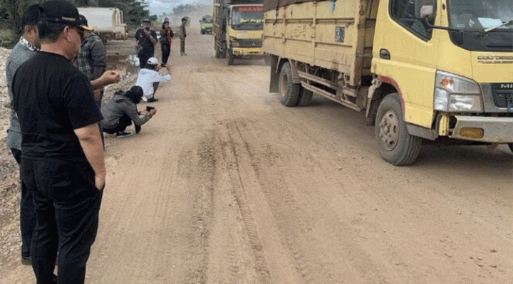 Jalan lingkar selatan Sampit