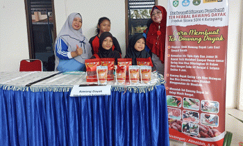 KOSEPAT Koperasi SDN 4 Ketapang dengan produk unggulannya mengikuti bazar UMKM di Kantor Pelayanan Pajak Pratama Sampit Jumat 11 November 2022.