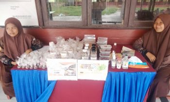 Pameran Produk Kreasi Siswa SMPN 2 Teluk Sampit pada Panen Hasil Belajar P5 Rabu 10 November 2022