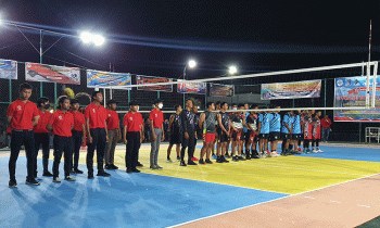 Para peserta dan panitia saat mengikuti kegiatan pembukaan Turnamen Bola Voli Open Turnamen Pandawa Cup 1.