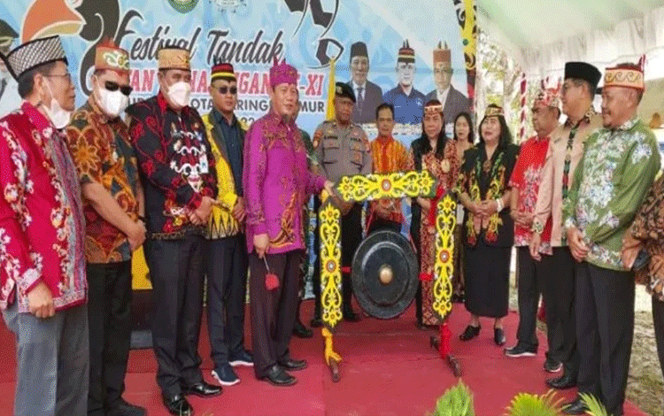 Festival Tandak Intan Wadah Pembinaan Umat Hindu Kaharingan