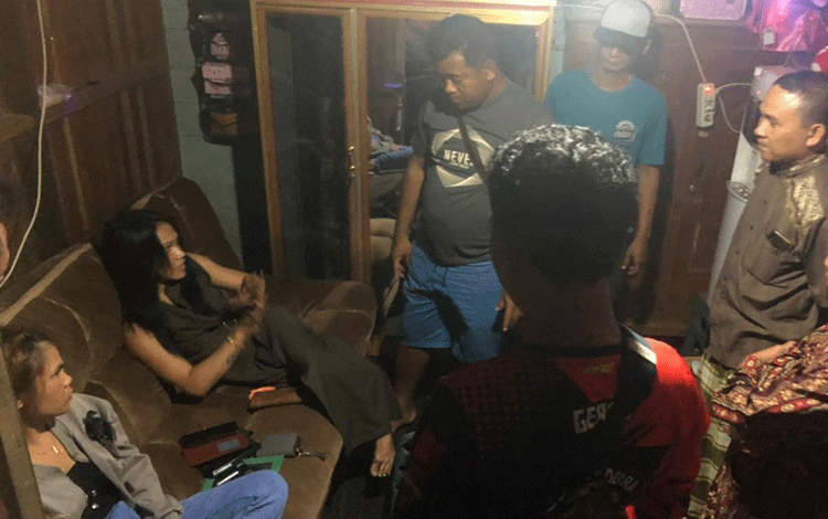 Elisa Bernyanyi, Waria Bandar Sabu ini pun Diringkus