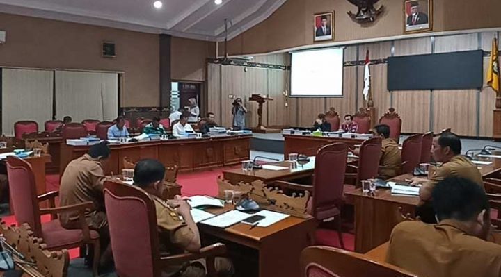 Rapat Pembahasan RAPBD 2023 Komisi I DPRD Kotim Selasa 15 November 2022