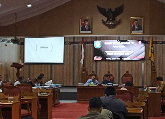 Rapat Pembahasan RAPBD Murni 2023 Komisi I DPRD Kotim bersama Satpol PP Senin 14 November 2022