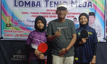 Siswa SDN 4 Ketapang yang berhasil meraih juara 1 lomba tenis meja se Kotim Sabtu 26 November 2022.