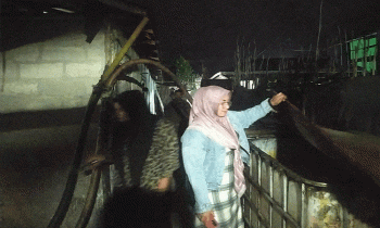 Wakil Bupati Kotim Irawati saat melakukan pengecekan di eks Lokalisasi Pasir Putih Km 12.