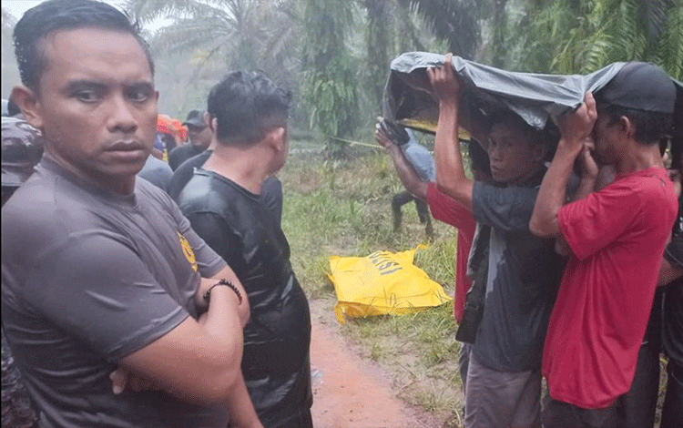 Jasad Seorang Pemuda Ditemukan Mengapung di Parit Kebun Sawit di Sebabi