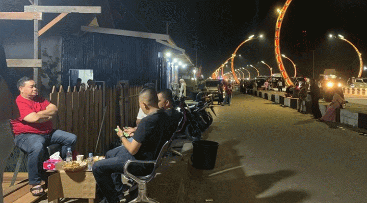Bupati Kotawaringin Timur Halikinnor kopdar di Terowongan Nur Mentaya Sabtu malam 24 Desember 2022.