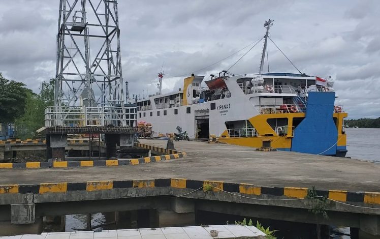Dua Keberangkatan Kapal di Sampit Dibatalkan