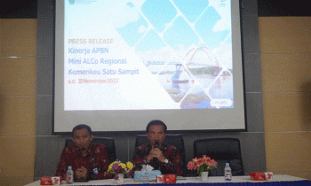 Kepala KPPN Sampit menggelar rapat terkait evaluasi capaian kinera APBN di wilayah kerja mereka Rabu 28 Desember 2022.