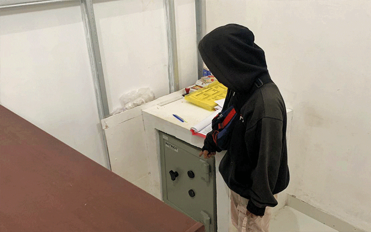Uang Rp72 Juta di Brankas Milik Alfamart Bukit Raya Raib Digondol Pencuri