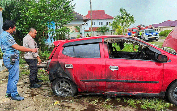 Mini Bus di Palangka Raya Terbakar, Kerugian Ditaksir Rp124 Juta