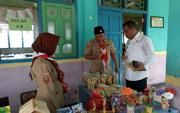Belanja Karya P5 SDN 4 Sawahan, Lurah Pasir Putih: Kreativitasnya Mantap!