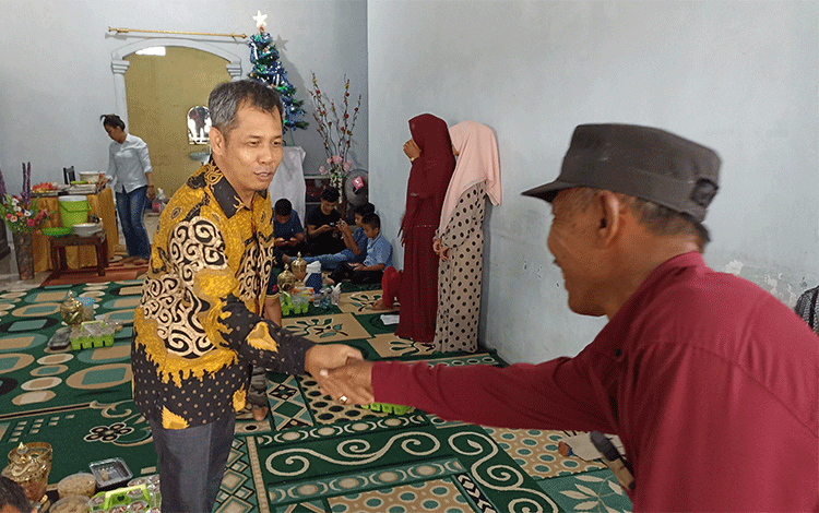 Jalin Silaturahmi dengan Warga Saat Natal, Legislator ini Adakan Open House
