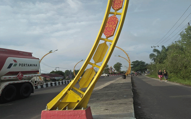Ornamen Terowongan Nur Mentaya Dirusak
