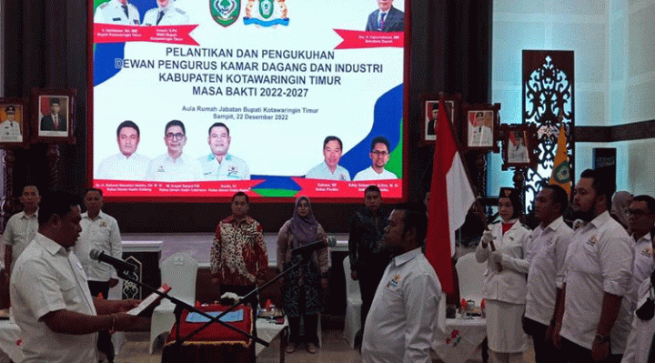 Pengukuhan pengurus KADIN Kotim di Sampit Kamis malam 22 Desember 2022.