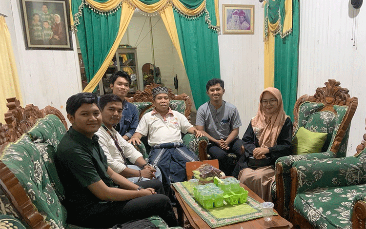 Pengurus HMI Palangka Raya Kunjungi Sutransyah Minta Arahan